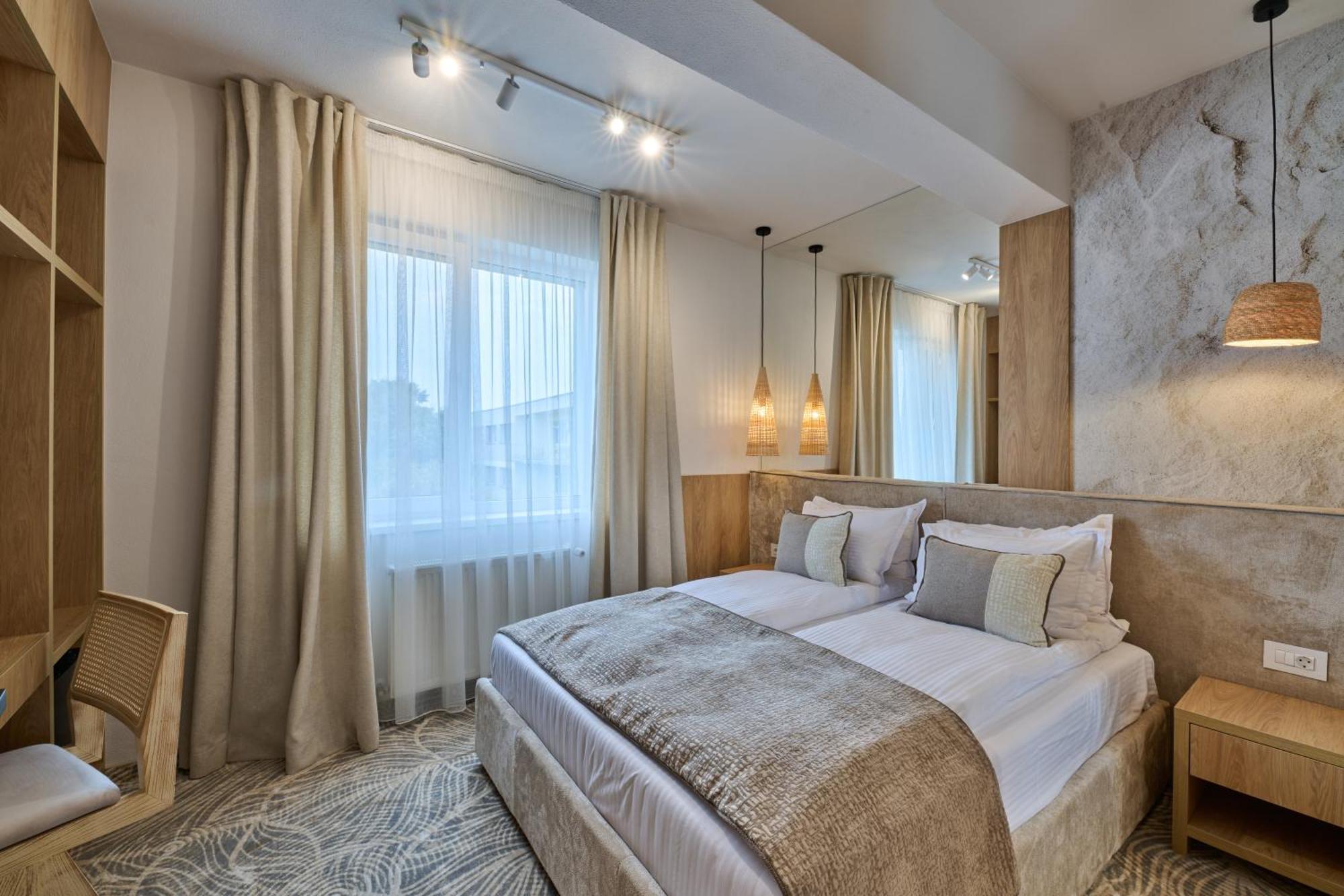 Hotel Serenity Timisoara Exterior photo