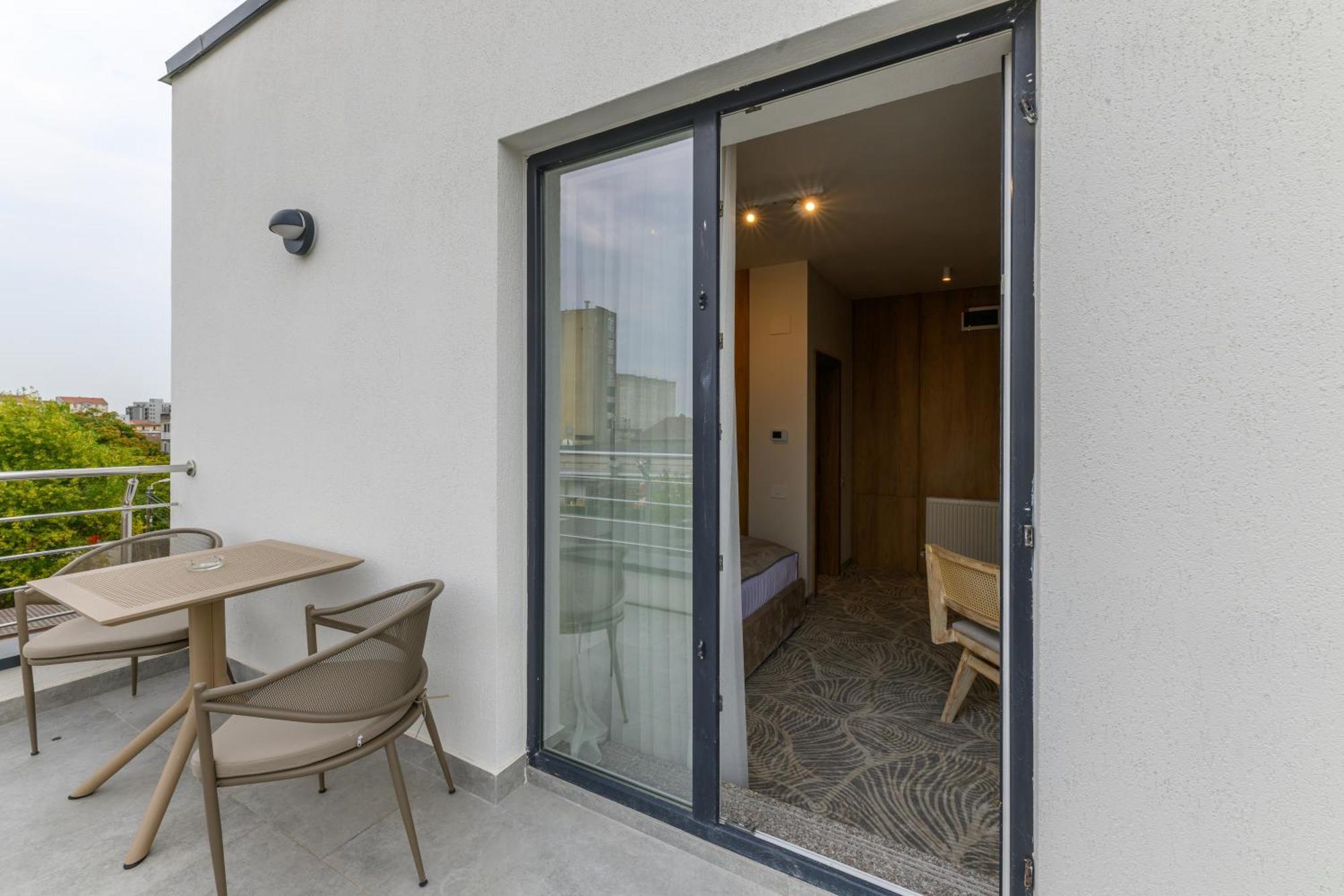 Hotel Serenity Timisoara Exterior photo